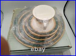 New Sealed NORITAKE Fitzgerald 4712 Green & Gold Trim 5 Piece Place Setting