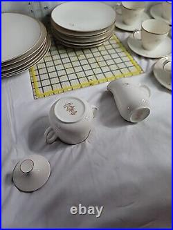 Nora By Noritake China Dinnerware set for 6 With Rare S&P Shakers And More