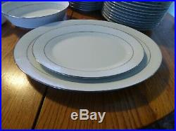 Noritake 12 pl complete dinnerware set Kendal pattern excel cond. 93pc