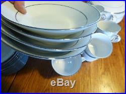 Noritake 12 pl complete dinnerware set Kendal pattern excel cond. 93pc