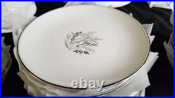 Noritake 64 Piece China Dinnerware Japanese Set Taryn Pattern 5912 Porcelain