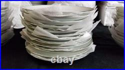 Noritake 64 Piece China Dinnerware Japanese Set Taryn Pattern 5912 Porcelain