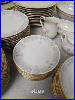 Noritake 7273 Marianne Platinum-Rimmed 12-Person China Set of 90 p. Excellent