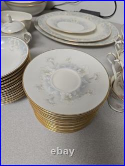 Noritake 7273 Marianne Platinum-Rimmed 12-Person China Set of 90 p. Excellent