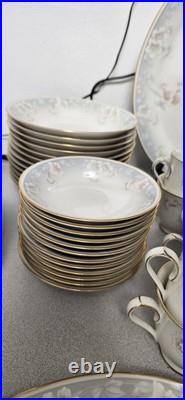 Noritake 7273 Marianne Platinum-Rimmed 12-Person China Set of 90 p. Excellent