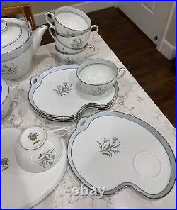 Noritake Bluebell 5558 Japan 15 Piece China Tea Snack Set