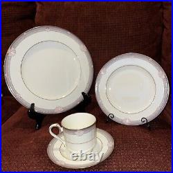 Noritake Bone China Stanford Court SERVICE for FOUR 16-pc. 4 Place Settings