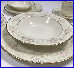 Noritake Bone China Willowbrook 7 PC Setting Japan Cream Floral Gold #9722 (NEW)