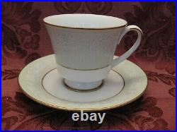 Noritake Bonjour China Dinnerware Set for Eight (8) 44 Pcs Very Nice