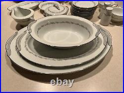 Noritake CRESTMONT Pattern is 34 Piece China Set 6013 Dinner Plates Accessory