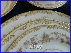 Noritake China Aberdale Dinnerware Set for 10 with7 Serving Pieces Storage