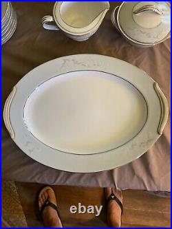 Noritake China Cathay 6029 Eight Complete Place Settings Plus Serving Pieces