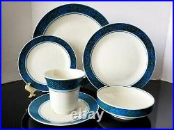 Noritake China Larkspur 24 PC Dinnerware Set Serving For 4