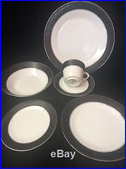 Noritake China Mirano for 11 5-piece Place Settings 5 Serving Pieces