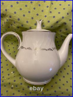Noritake China SABINA Luncheon Set for SIX with Tea Set pot/creamer/sugar NEW