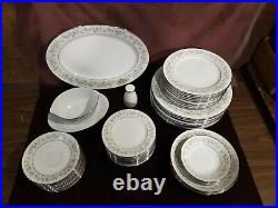 Noritake China Savannah Pattern 2031 Dinnerware 56 Piece Set