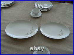Noritake China Sweet Talk Dinnerware set for (8) with2 Serving Pieces #6513