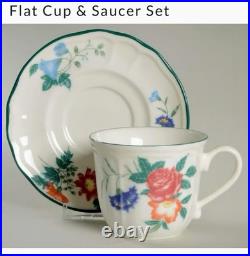 Noritake Co, Inc. Epoch Collection Tudor Court E802. 20 Piece Dinner Set. NIB