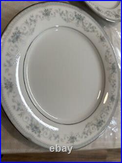 Noritake Colburn Blue Silver Border 6107 Fine China Set. 30 Pieces Perfect Cond