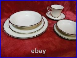 Noritake Countess 7223 Ivory White China Platinum Trim 84 Pieces 12 Settings