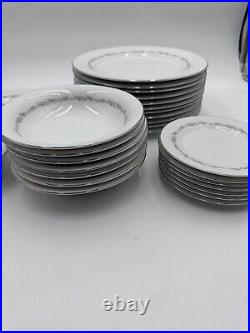 Noritake Cresmont 28pc China Set DINNER & SALAD Plates Soup Bowls