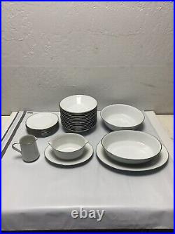 Noritake Dinnerware Set 6450 Q