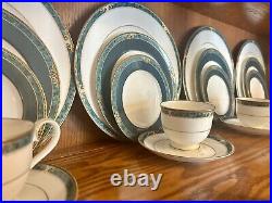 Noritake Essex Court- Service For 4 (5 Piece Settings)