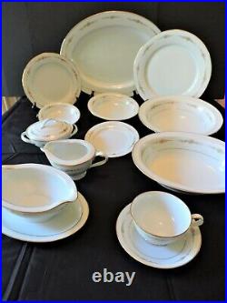 Noritake Goldcourt 6843 China Set Never Used 95 Piece Set