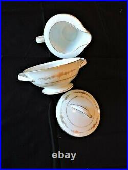 Noritake Goldcourt 6843 China Set Never Used 95 Piece Set