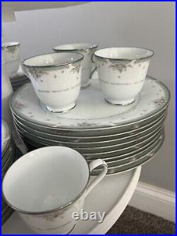 Noritake Greenbrier 53 Pc Set Service For 10 Dinner Salad Bread Plates 4101