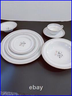 Noritake Holbrook U. S. Design Pat. Pend. 12 Seven Place Setgs + Serving Pcs. (90)