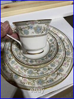Noritake Ivory China Miyoshi Five Pc Place Setting For Eight/40pcs