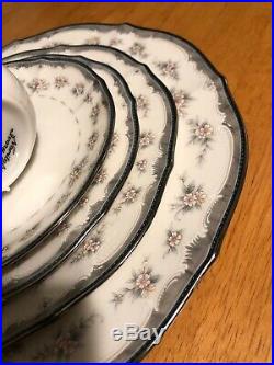 Noritake Ivory China Traviata 7327 Five Place Settings / 25pcs