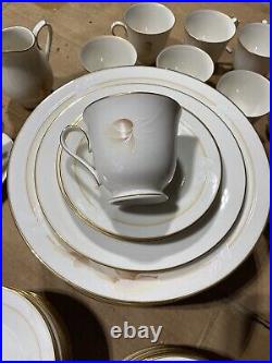 Noritake Ivory Devotion 7271 Five Pc Place Setting For Twelve