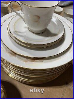 Noritake Ivory Devotion 7271 Five Pc Place Setting For Twelve