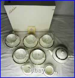 Noritake Nipper Dog 17 Pc. Fine Bone China Coffee/Tea Set-NOS