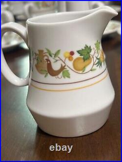 Noritake Progressive Homecoming China of Japan Set of 68 Pieces party of 12