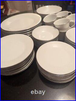 Noritake Reina 6450q Dinnerware Set Service For 8 56 Piece Set