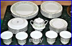 Noritake Savannah (Rim, Platinum) Dinnerware set