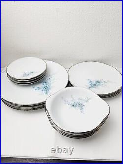 Noritake Sonnet 16-Pc Porcelain China with Platinum Rim Dinner Set 1960's