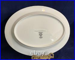 Noritake Thurston 6871 dinnerware service for 8, with six serving pieces