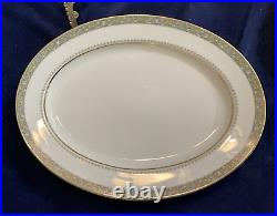 Noritake Thurston 6871 dinnerware service for 8, with six serving pieces