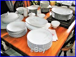 Noritake Vintage 8 Place Dinnerware China Set Windrift Pattern 6117