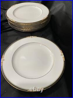 Noritake new lineage crownpointe pattern set of 8 dinner plates 10 1/2 In
