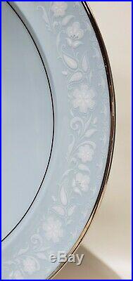 Noritake vintage China love song #8002 15 piece set rare blue color