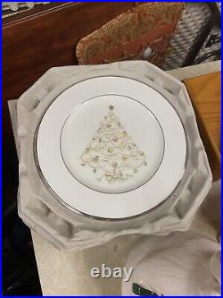 Set Of 4 Noritake Palace Christmas Platinum