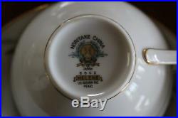 Set of 8 Noritake Helene 5602 Teacups and saucers gold trim china