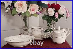 Stunning Noritake Heather China 38 Pc Dining Porcelain Set For 7 + Platinum Rims