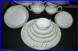 VINTAGE NORITAKE HANDPAINTED NIPPON CHINA 4-7 pc PLACE SETTING (34 PIECES)