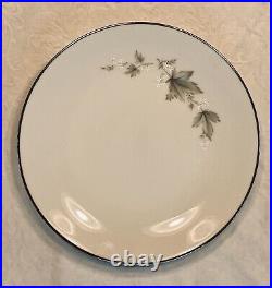 VINTAGE Noritake China Dinnerware SEZANNE #6851 Gray Leaves White Flowers 65-PC